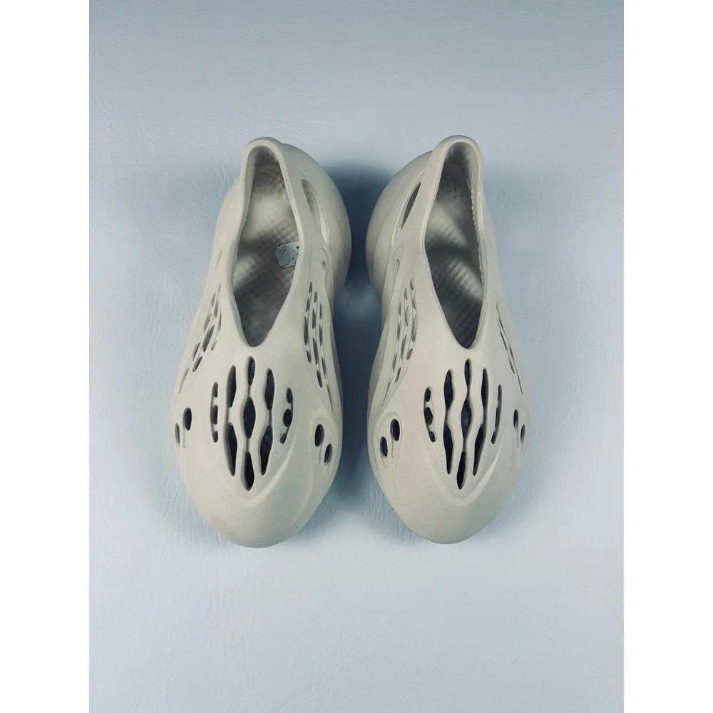 Adidas Yeezy Foam Runner Women's Size 6/Men's Size 5
